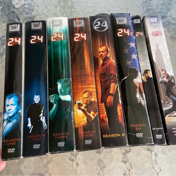 Complète series of ´24" DVD - all 8 seasons - Mint condition - Picture 2 of 4